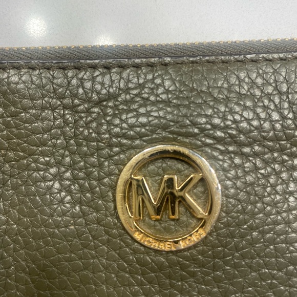 Michael Kors Wristlet - Picture 2 of 5